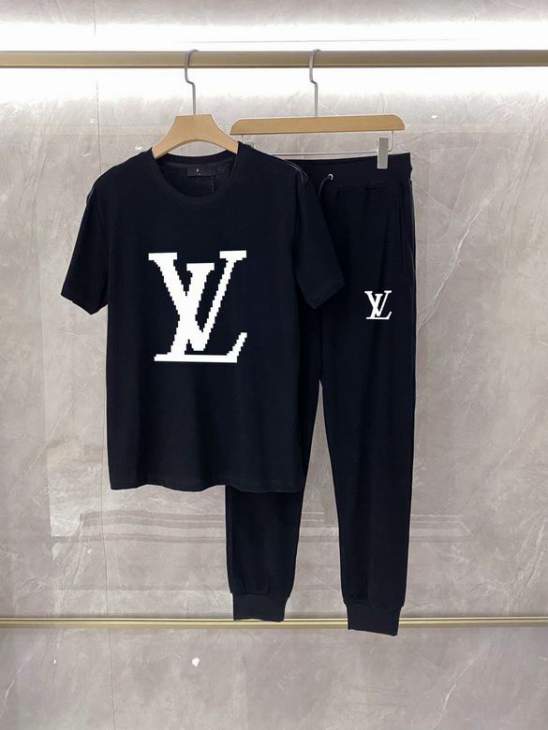 Picture of LV Shirt Pant Suits _SKULVM-5XLkdtn1423626